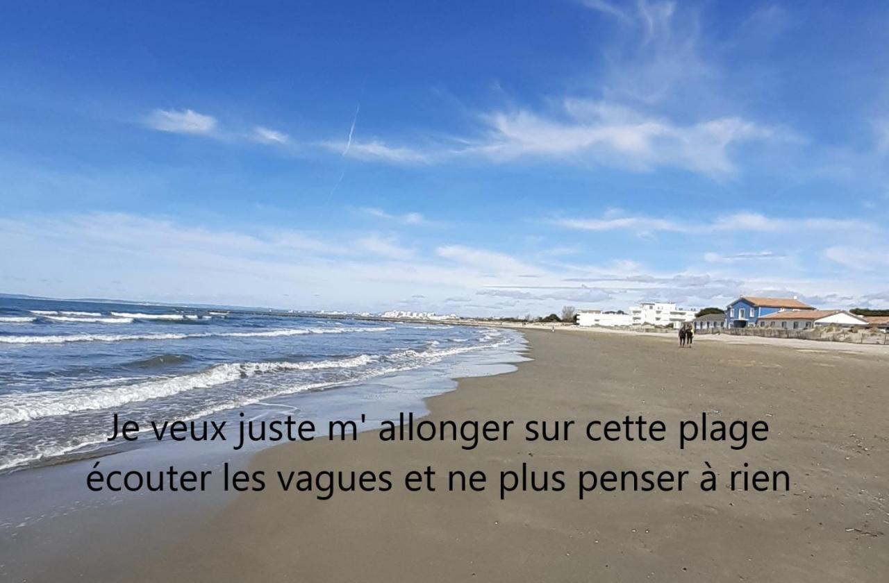 T2 cabine Les YUCCAS à 200 m de la plage Rive Droite Camargue Village idéal 4 pers Le Grau-du-Roi Esterno foto